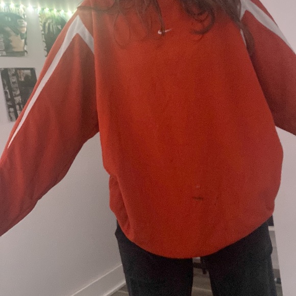 Nike orange sweater - Picture 2 of 5